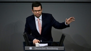 Buschmann besorgt &uuml;ber Schicksal der Kriegsgefangenen von Mariupol