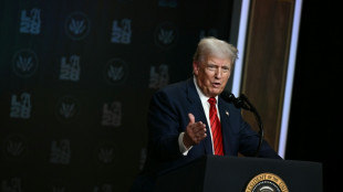 Les nouveaux droits de douane am&eacute;ricains entrent en vigueur pour des dizaines d'&eacute;conomies