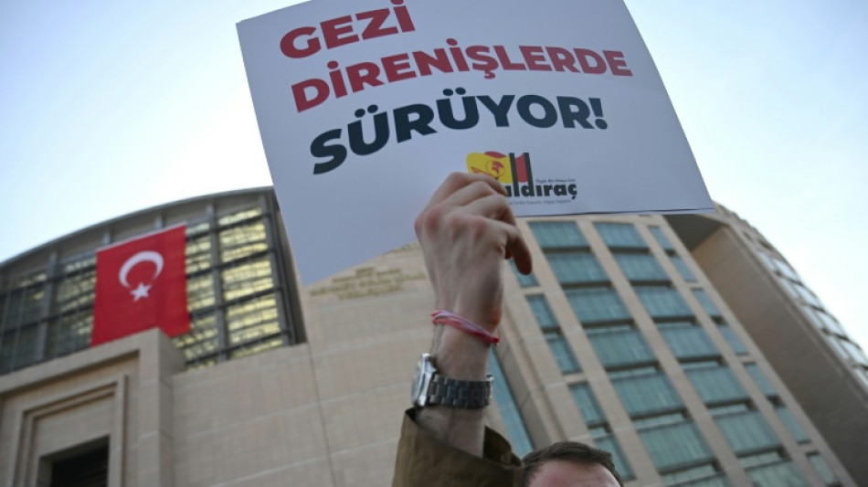 Kulturf&ouml;rderer Osman Kavala erwartet Urteil vor Istanbuler Gericht