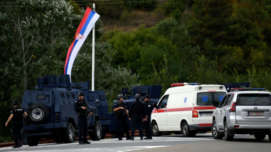 Confrontos ap&oacute;s a morte de policial em emboscada no Kosovo