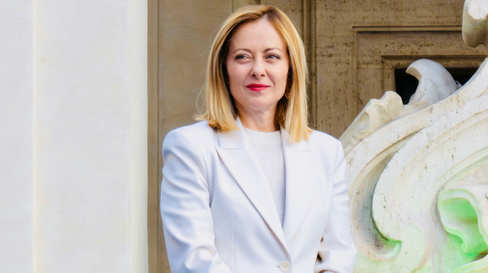 Meloni, ragionare su sospensione Green Deal per automotive