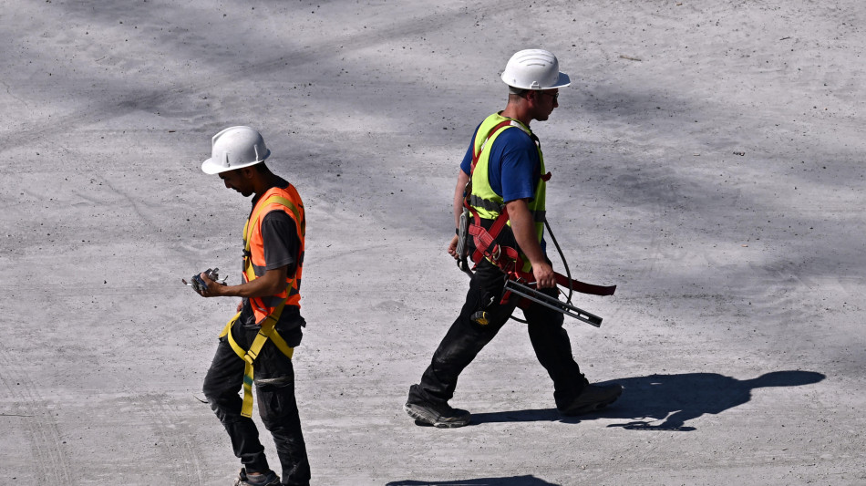 Cgia, 'l'et&agrave; media di operai e impiegati sfiora i 42 anni'