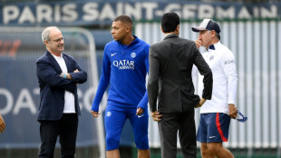 Mbapp&eacute; "n'a jamais parl&eacute; de quitter le PSG en janvier", assure Luis Campos