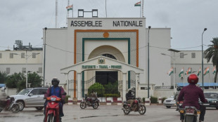 Diplomacia regional busca sa&iacute;da para crise no N&iacute;ger ap&oacute;s t&eacute;rmino de ultimato