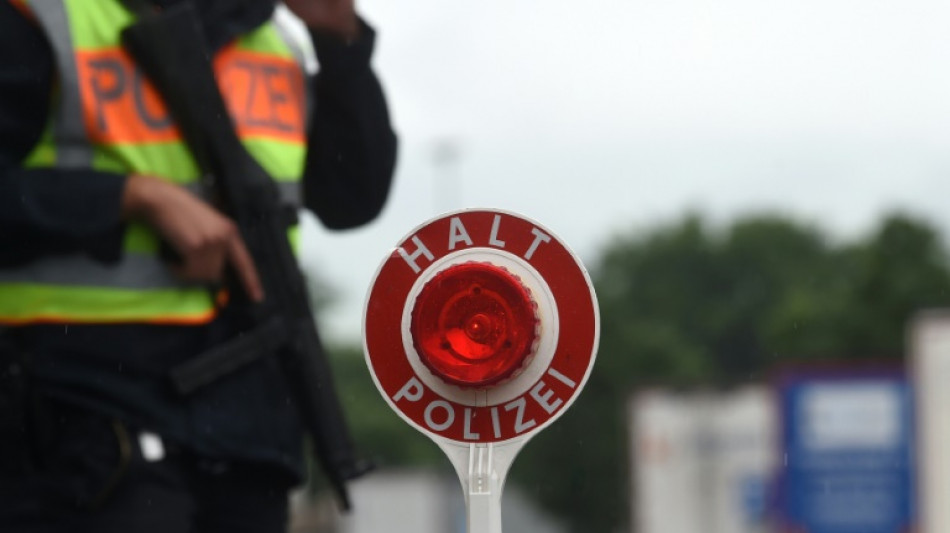 Bayerische Polizei fasst mutma&szlig;liche Schockanrufer bei Verkehrskontrolle