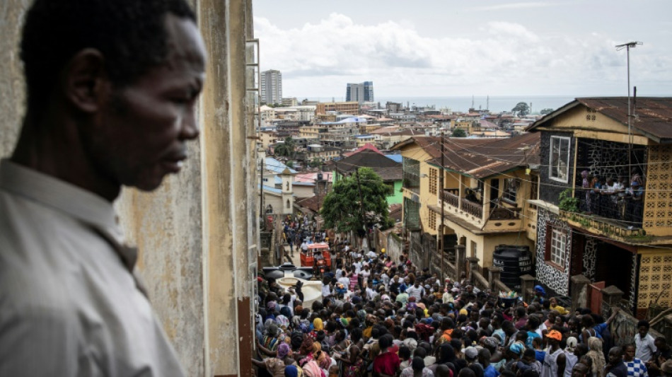 Stimmausz&auml;hlung in Sierra Leone nach "relativ friedlicher" Wahl