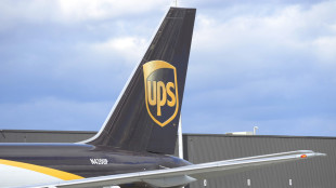 Aereo cargo si schianta negli Usa, almeno 3 morti e 11 feriti