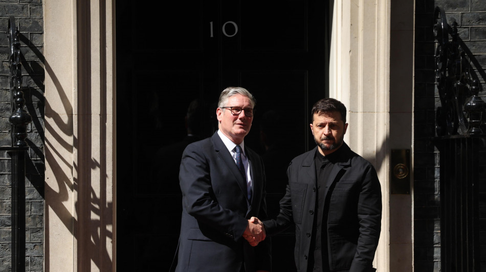 Starmer annuncia, 'stamani ricever&ograve; Zelensky a Londra'