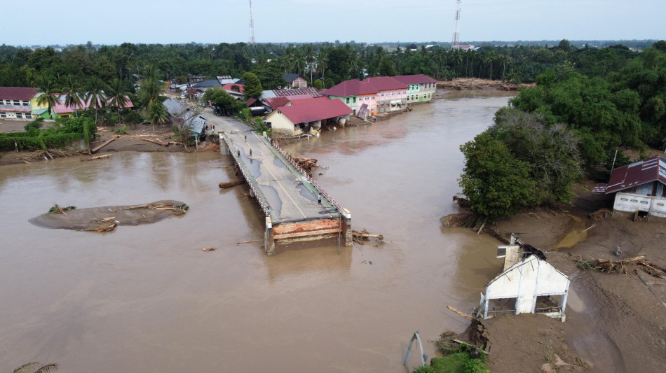 Alluvioni in Sri Lanka e Indonesia, oltre 320 vittime