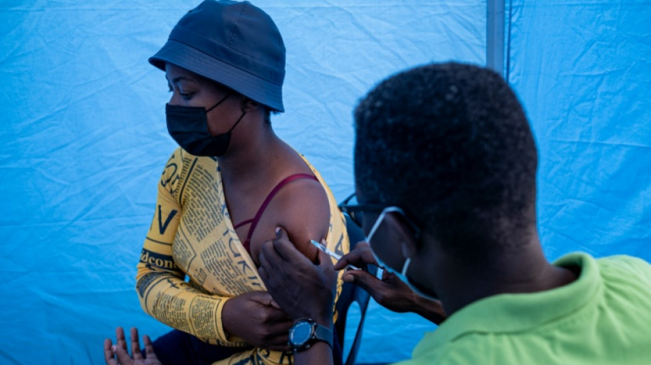 Covid: une biotech annonce avoir produit le premier vaccin à ARN messager en Afrique