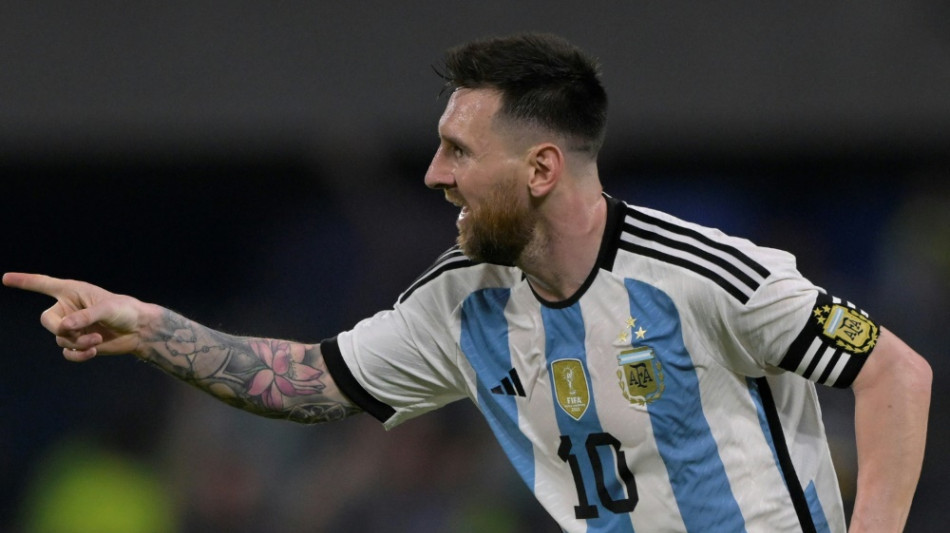 Hattrick f&uuml;r Argentinien: Messi knackt 100-Tore-Marke