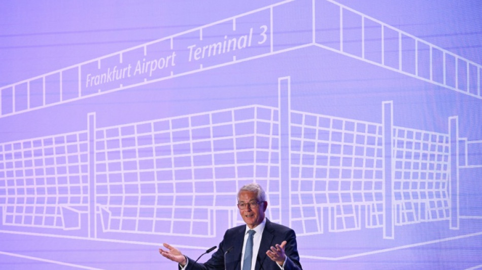 Frankfurter Flughafen weiht neues Terminal ein - Terminal 2 wird saniert 