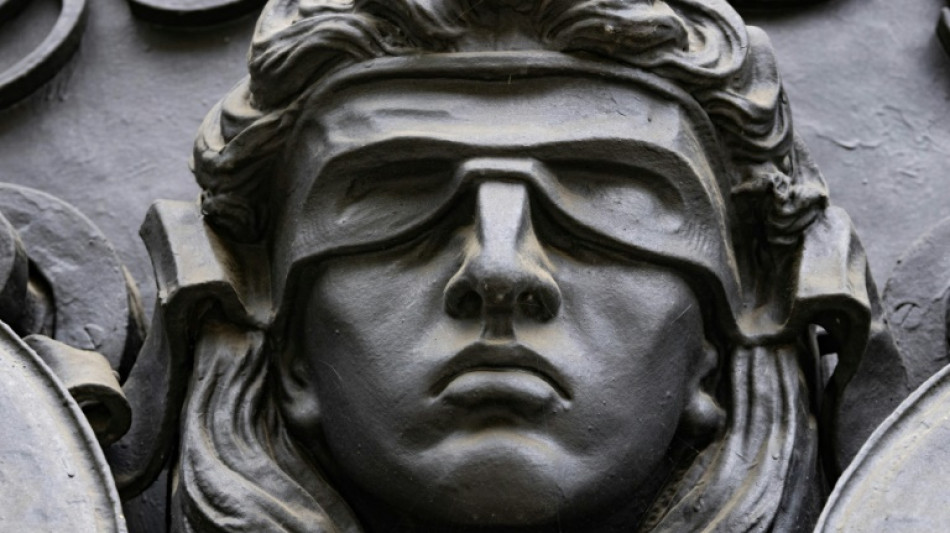 Prozess um Mord an Arbeitskollegen durch Sch&uuml;sse in Pausenraum begonnen