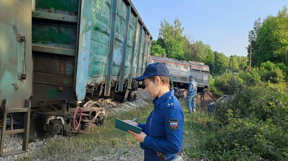 Two bridges in Russia collapse in 'blasts', 7 dead