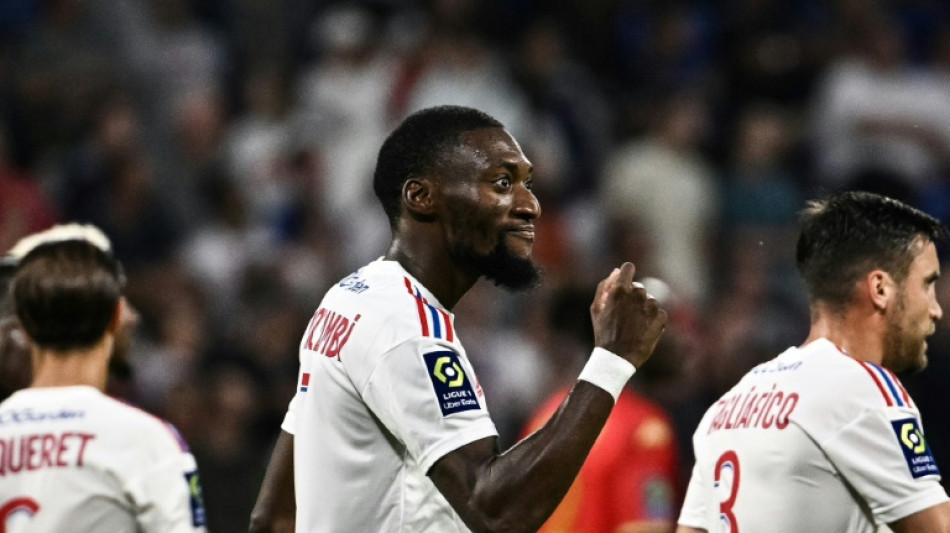 L1: Lyon sans forcer face &agrave; un faible Angers (5-0)