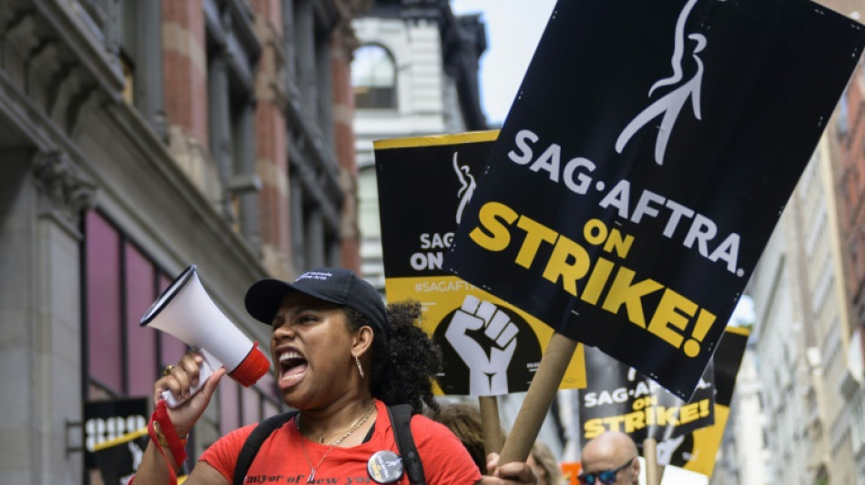 Streik in Hollywood: US-Drehbuchautoren wollen mit Studios Gespr&auml;che aufnehmen