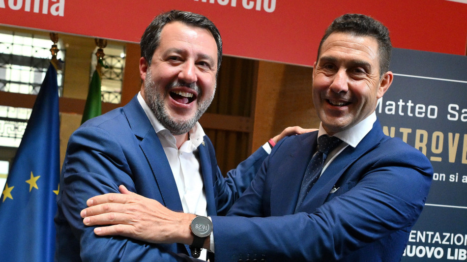 Salvini, "Vannacci non vuole fare alcun partito, sar&agrave; a Pontida"