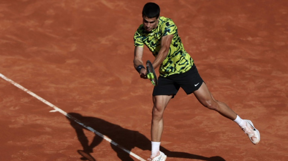 Alcaraz defeats Khachanov to reach Madrid Open semis