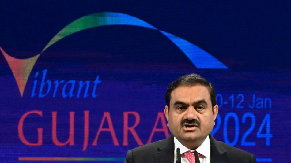 Le magnat indien Gautam Adani inculp&eacute; pour corruption, son groupe chute en Bourse