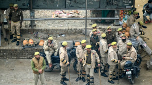 Indische Polizei feuert Tr&auml;nengas auf protestierende Landwirte