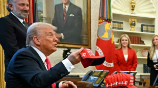 Trump dice que vender&aacute; permisos de residencia "dorados" por 5 millones de d&oacute;lares