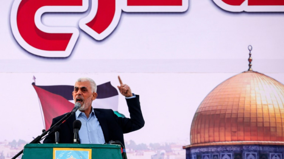 Israel volta a bombardear Gaza ap&oacute;s matar o l&iacute;der do Hamas