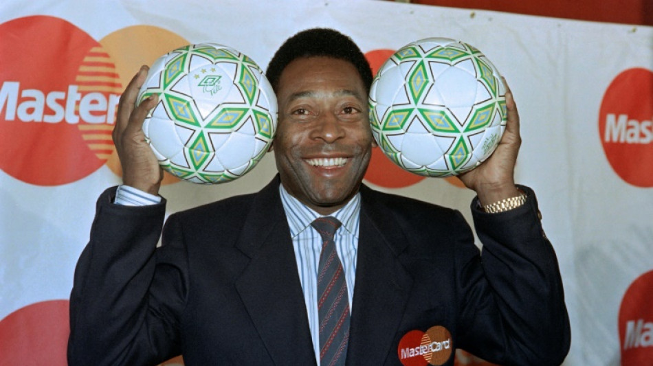 Le "Roi" Pel&eacute; est mort, pluie d'hommages dans le monde