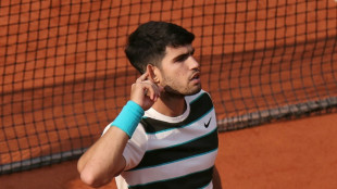 Alcaraz resucita ante Sinner en una legendaria final de Roland Garros