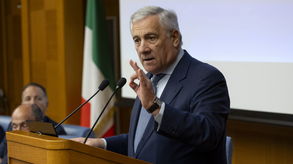 Dazi: Tajani, ora sostegni a imprese, oggi le incontro