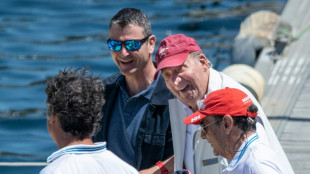 Spaniens Altk&ouml;nig Juan Carlos besucht Regatta im Nordwesten des Landes