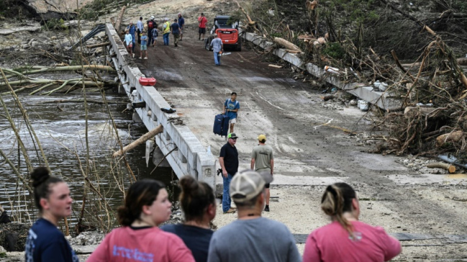Inondations au Texas: le bilan relevé à 43 morts, une trentaine d'enfants recherchés