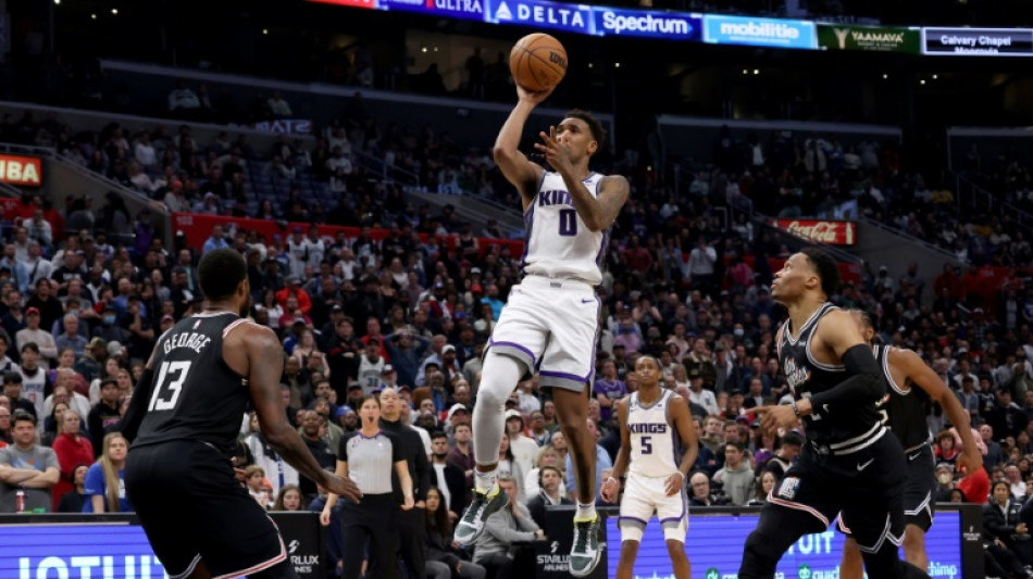NBA: prolongations folles entre Kings et Clippers, Milwaukee encha&icirc;ne mais perd Antetokounmpo