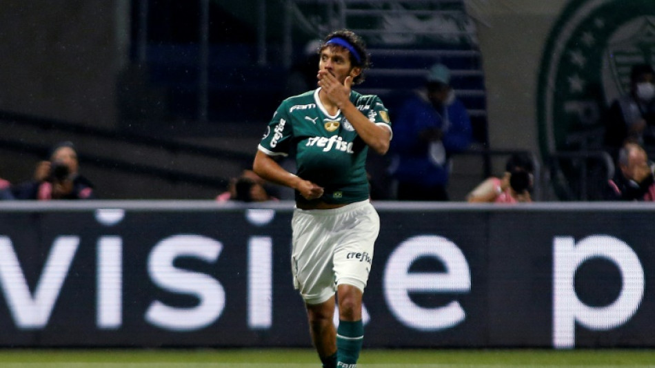 Br&eacute;sil: des footballeurs se disent victimes d'une escroquerie aux cryptomonnaies