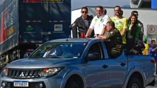 A J-1 au Br&eacute;sil, Lula et Bolsonaro rassemblent des milliers de supporters