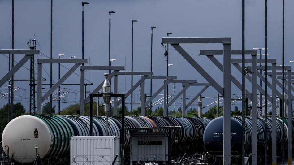 Il prezzo del petrolio &egrave; in calo, Wti a 70,30 dollari