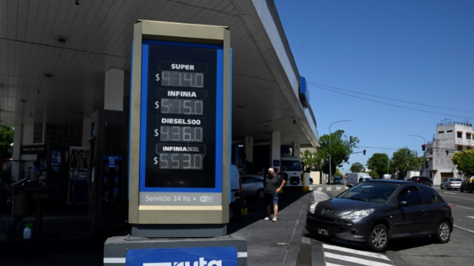 Prov&iacute;ncias argentinas amea&ccedil;am cortar fornecimento de petr&oacute;leo e g&aacute;s por disputa com Milei