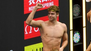 Natation: L&eacute;on Marchand s'impose, encore, sur 400 m quatre nages &agrave; Singapour