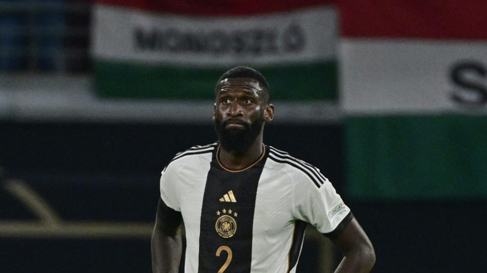 R&uuml;diger gesperrt: Flick muss umbauen