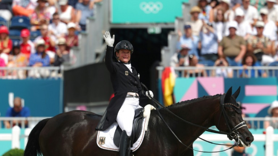 Dressage par &eacute;quipes: 13e m&eacute;daille olympique pour Isabell Werth, en or avec l'Allemagne