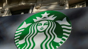 Starbucks toujours &agrave; la peine mais son nouveau patron est optimiste