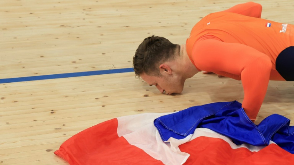 Cyclisme sur piste: le N&eacute;erlandais Lavreysen, en or sur le keirin, r&eacute;ussit le tripl&eacute; en sprint