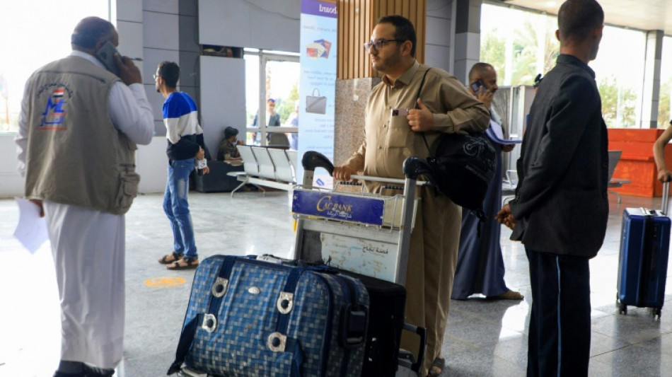 Primeiro voo comercial desde 2016 decola da capital do I&ecirc;men rumo &agrave; Ar&aacute;bia Saudita