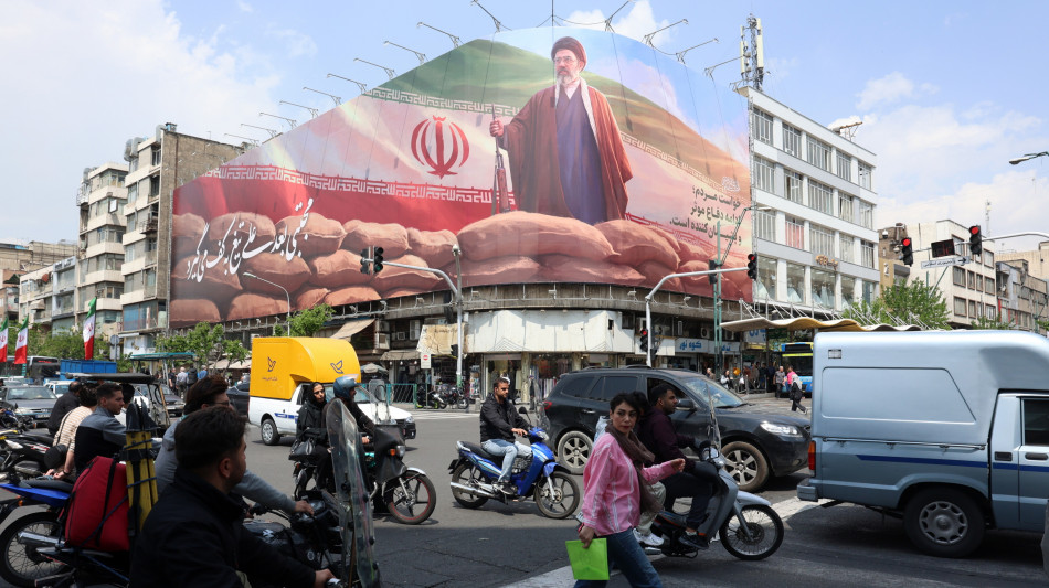 Trump all'Iran, 'liberate otto giovani donne destinate all'impiccagione'