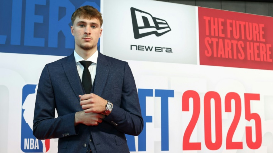 Cooper Flagg &eacute; escolhido em 1&ordm; lugar no Draft da NBA pelo Dallas Mavericks