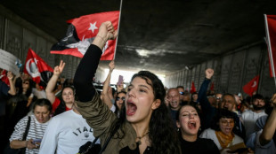 Oposi&ccedil;&atilde;o na Turquia denuncia 'maus-tratos' a estudantes detidos