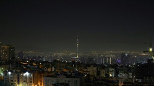 Israel ataca instala&ccedil;&otilde;es nucleares do Ir&atilde;, que promete responder