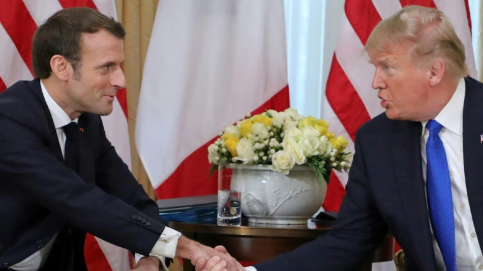 Trump accuse Macron de "l&eacute;cher le cul" du pr&eacute;sident chinois