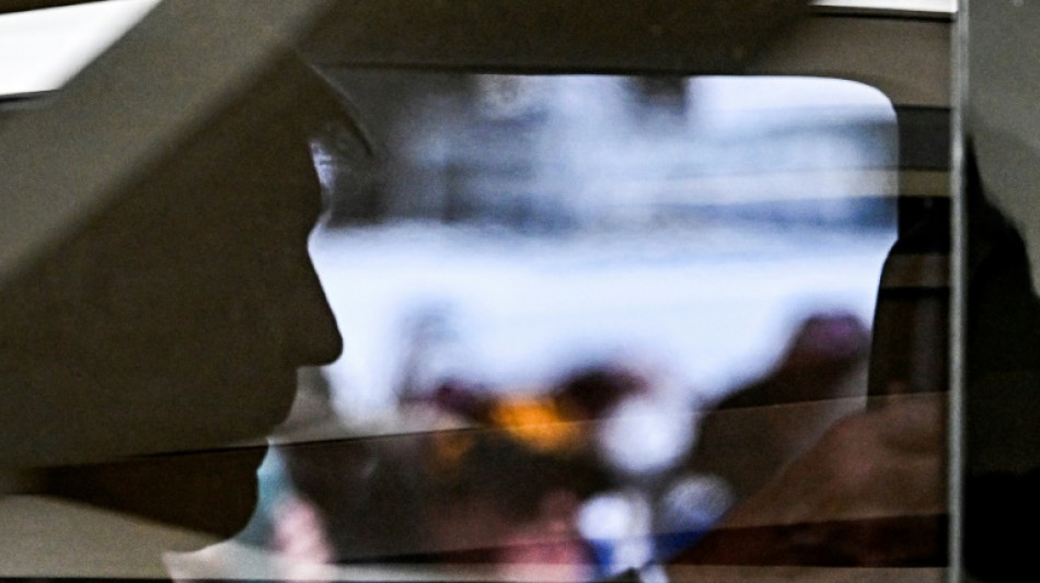 Trump l&auml;sst sich nach Gerichtsanh&ouml;rung in Restaurant von Anh&auml;ngern feiern