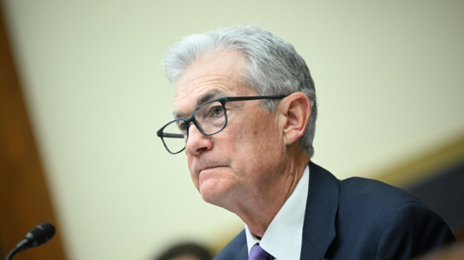 Fed "puede y va" a comenzar recorte de tasas este a&ntilde;o si tendencia econ&oacute;mica se mantiene (Powell)