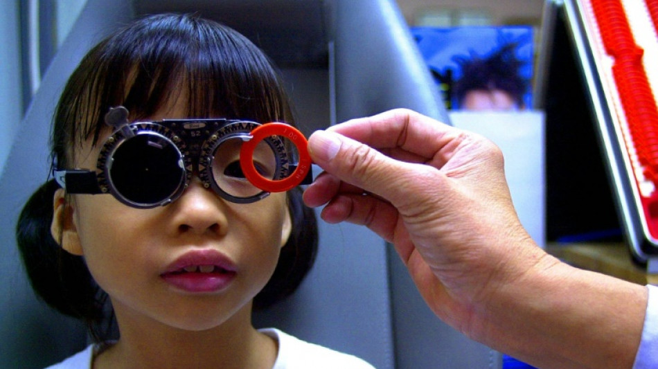 Las lentes que frenan la miop&iacute;a, una esperanza ante la explosi&oacute;n de esa patolog&iacute;a